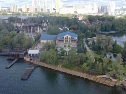 Причал для яхт Киркорова "мешает" рыбачить саратовскому предпринимателю