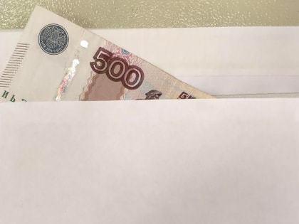 Заботливая тетя пыталась за деньги ускорить выдачу племяннице нового паспорта