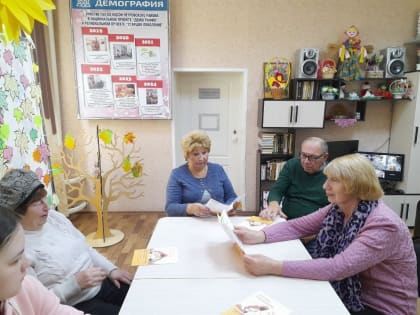 Полицейские проинформировали  пенсионеров о том, как обезопасить себя от мошенников