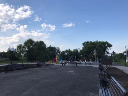 В Лысых Горах благоустроили три общественных пространства и двор за 10 млн рублей