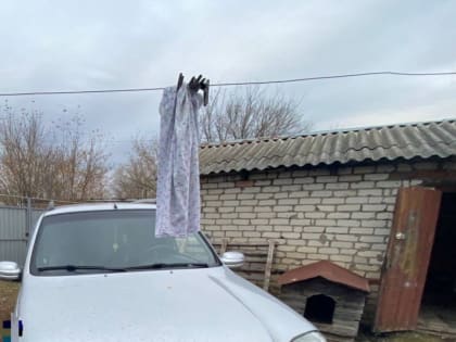 Саратовца насмерть придавило внедорожником во время его ремонта