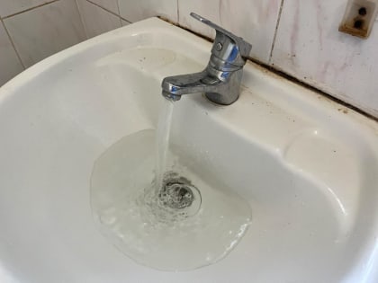 В нескольких домах Заводского района до вечера отключили воду