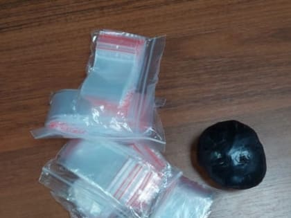 Саратовцев задержали с закладками метадона под Волгоградом