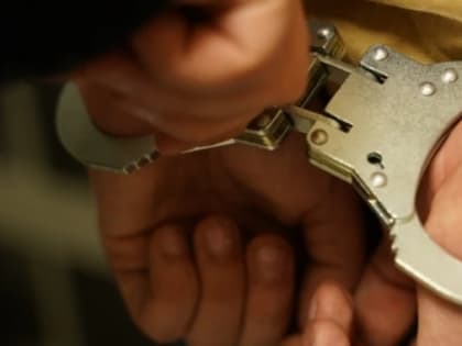 Мошенничество в Балаково: пенсионерка отдала курьеру более 400 тысяч рублей
