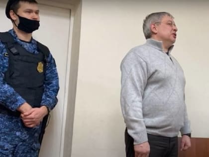 Кто получает пощечины? Почему суд и прокурор выслушивают рассказы Курихина?