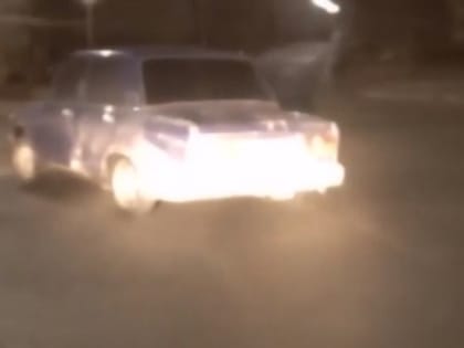 Житель Саратова попытался уйти от полицейской погони на «пятёрке»