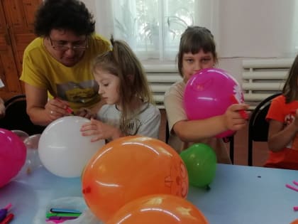 В РДДИЮ было проведено мероприятие "Тайны воздушных шаров"