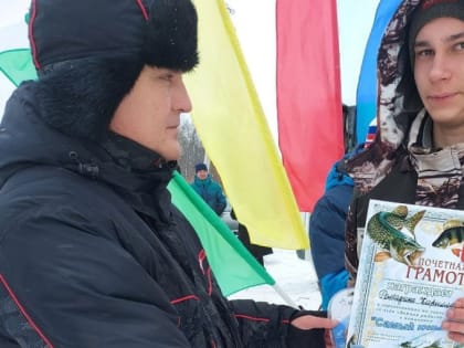 Призёр соревнований по рыбной ловле