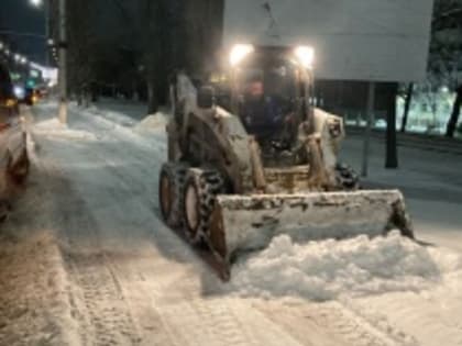 Продолжаются мероприятия по уборке снега и наледи