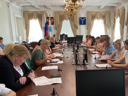 Лариса Максина: «Мы должны знать чем заняты наши дети»