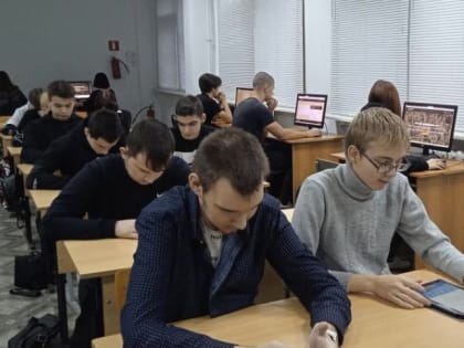 Студенты Петровского политеха написали Исторический диктант