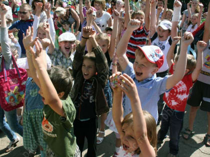 Энтеровирус. Властям рекомендовали ограничить детские мероприятия