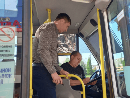 Сотрудники комитета муниципального контроля проверили работу общественного транспорта