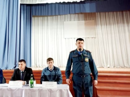 Глава Советского района Сергей Пименов встретился с жителями с. Розовое.