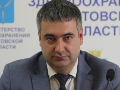 Замминистра о покурившем вейп подростке: "Поражены легкие и сердце"