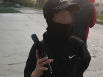 "Родители разрешили". В Балакове подросток стрелял из пистолета по детям