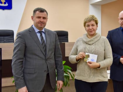 Около 20 балаковцев получили медали за помощь СВО
