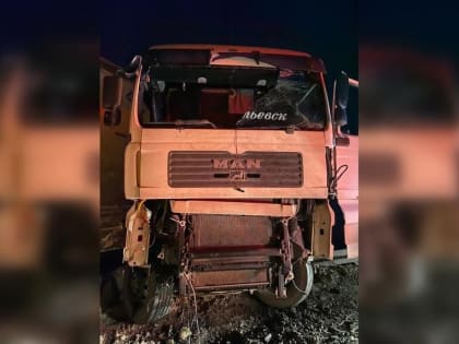 Пассажирка фуры погибла в ДТП с отбойником