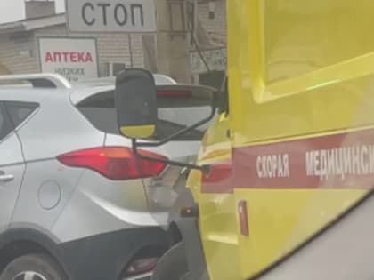 ДТП с участием скорой помощи в Балаково