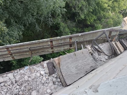 "Конструкция обрушилась". Выпавшие из окна 16-летние саратовцы отмечали день рождения