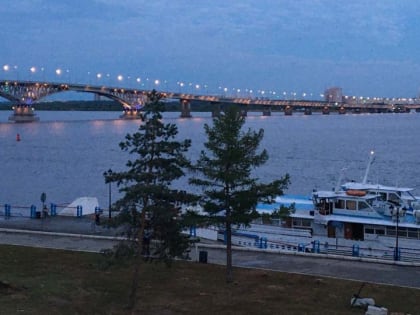 На прогулке по Волге жительница Саратова обокрала африканца