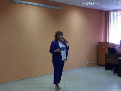 Отличным концертом порадовали солисты РДК и Александровского СДК военнослужащих