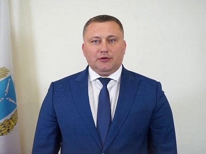 СМИ: в Балаково чиновники третий год благоустраивают за счет бюджета двор, где живет глава района