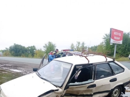 На саратовской трассе не разъехались водители 72 и 79 лет