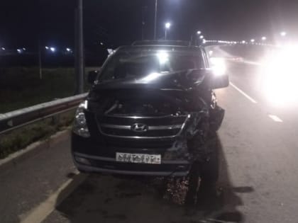 На подъезде к "Гагарину" столкнулись два авто. Пострадала девушка