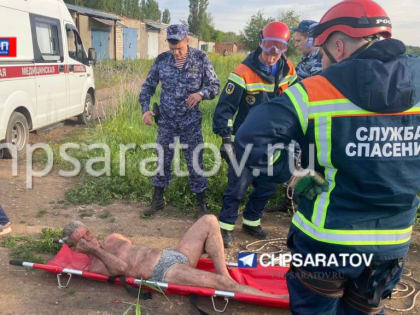 Спасатели эвакуировали нетрезвого мужчину упавшего в овраг