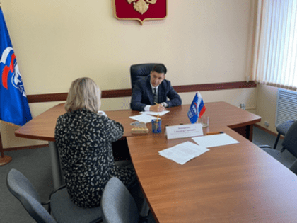 Жительница Ленинского района обратилась к Александру Бондаренко за помощью в решении вопросов работы общественного транспорта