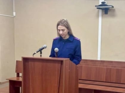 Под Саратовом мужчина изнасиловал помогавшею ему по дому дочь знакомых