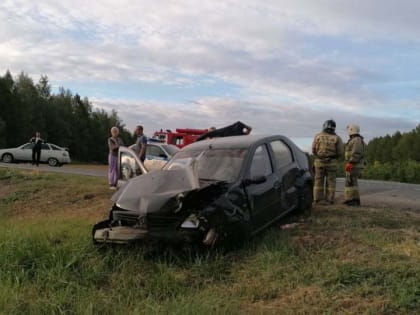 На трассе под Саратовом травмировались три человека