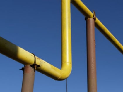 Трактор снес газопровод в саратовском селе. Без газа остались 125 домов