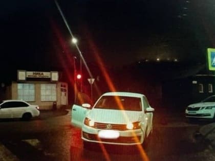 На Соколовой иномарка с молодым водителем за рулем сбила женщину