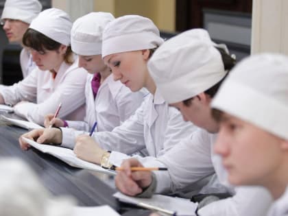 ДЛЯ ОБУЧЕНИЯ СТУДЕНТОВ-МЕДИКОВ ВЫДЕЛЯТ ДОПОЛНИТЕЛЬНЫЕ МЕСТА