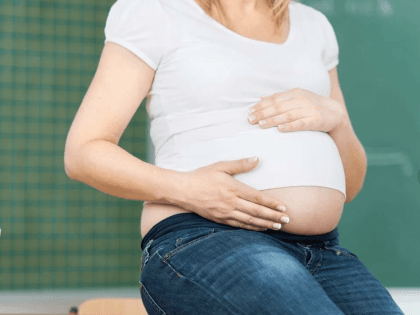 Жительница Саратова жаловалась на опухоль в животе. Врачи обнаружили у нее беременность сроком 36 недель