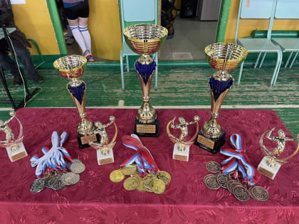 Турнир по волейболу среди девушек в Марксе