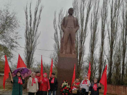 Ершовские коммунисты отметили 7 ноября