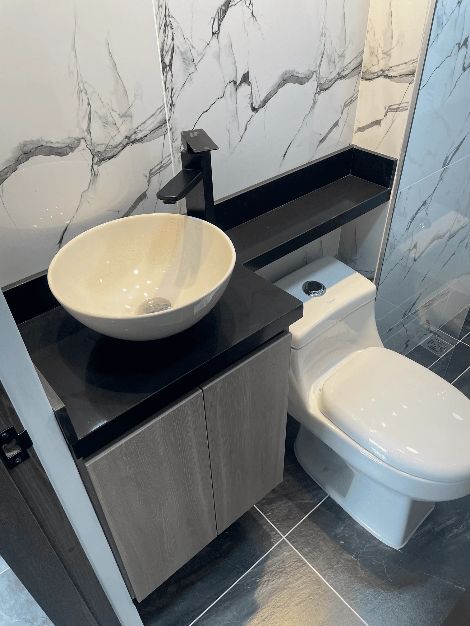 Proyecto de Muebles de baño a medida en Envigado - imagen 2