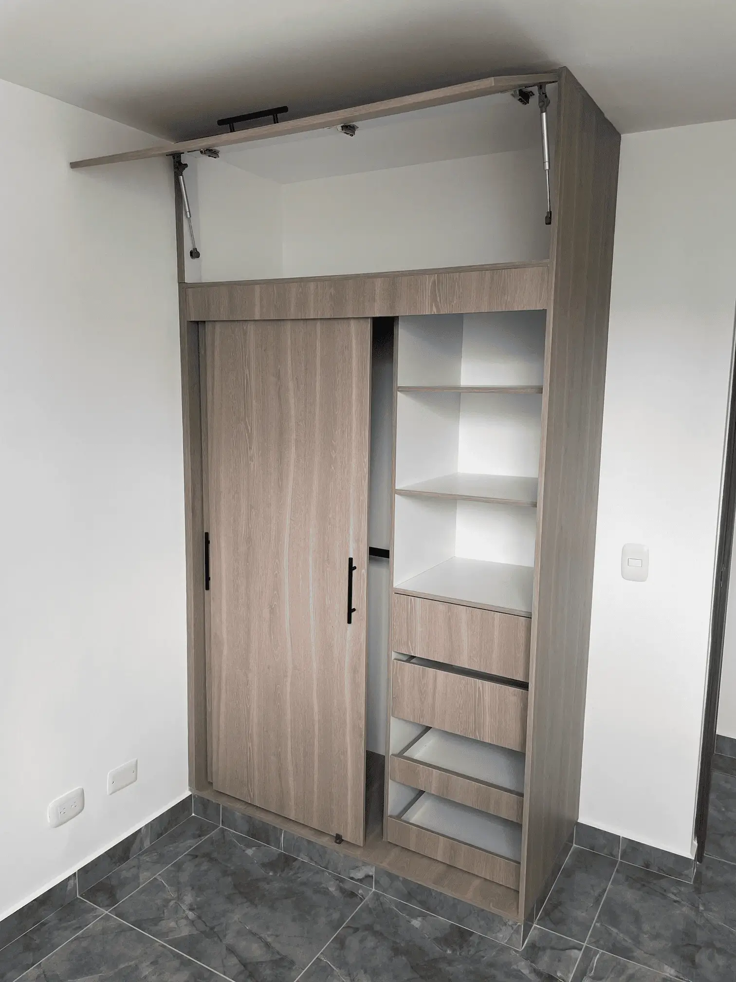 Proyecto de Closets a medida en Itagüí - imagen 1