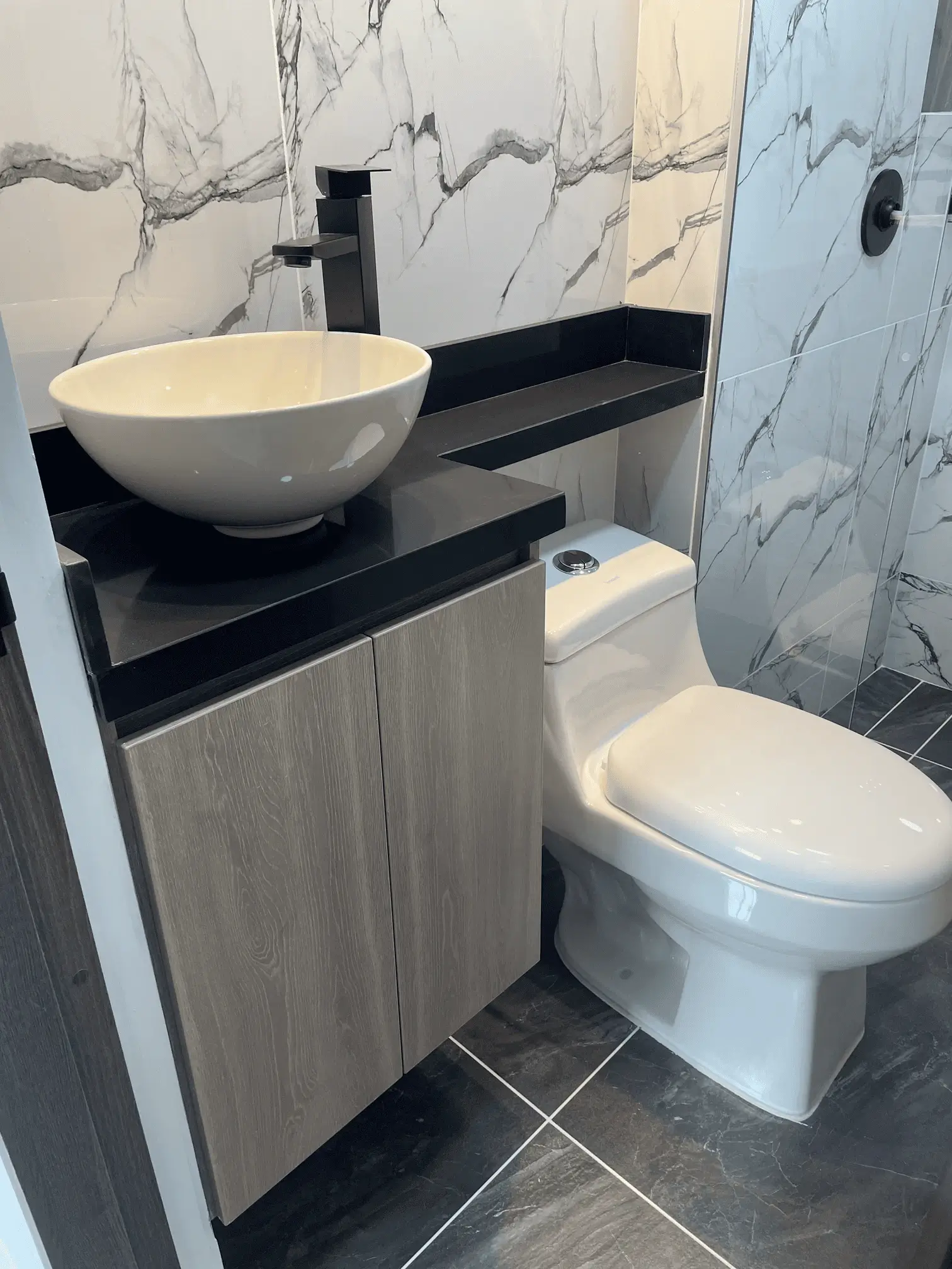 Proyecto de Muebles de baño a medida en La Estrella - imagen 1