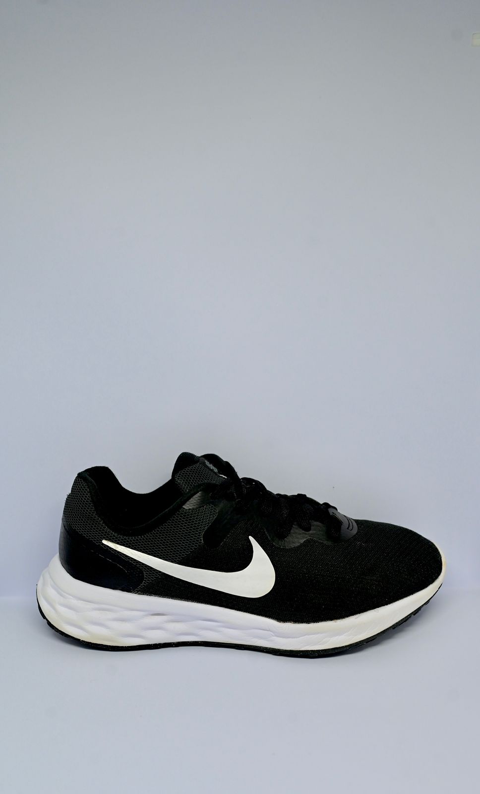 Nike Revolution 6
