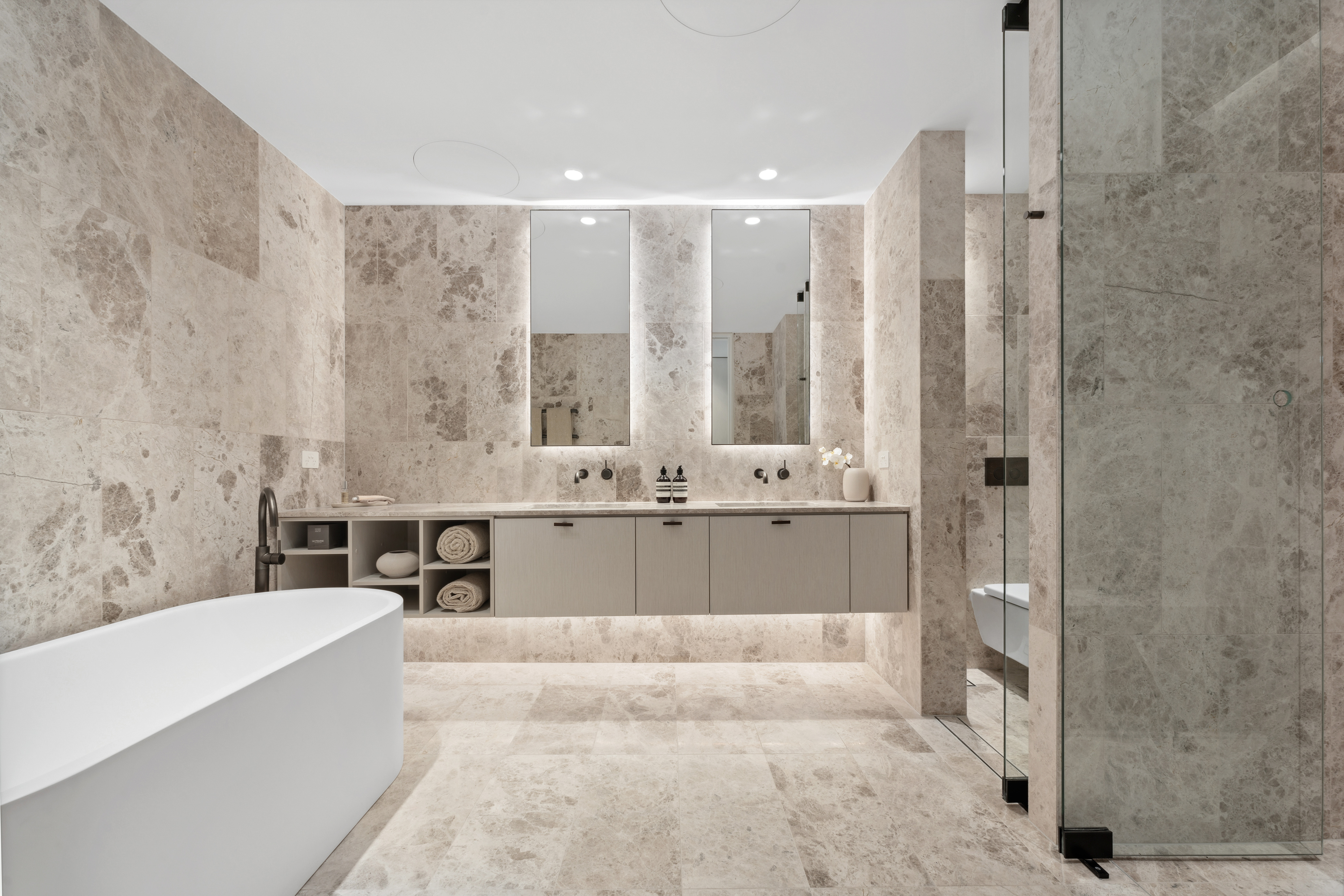 Callista Bathroom