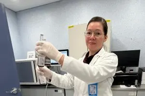 SSG favorece en la atención oportuna de pacientes con el servicio de Microbiología. Imagen SSG favorece en la atención oportuna de pacientes con el servicio de Microbiología.