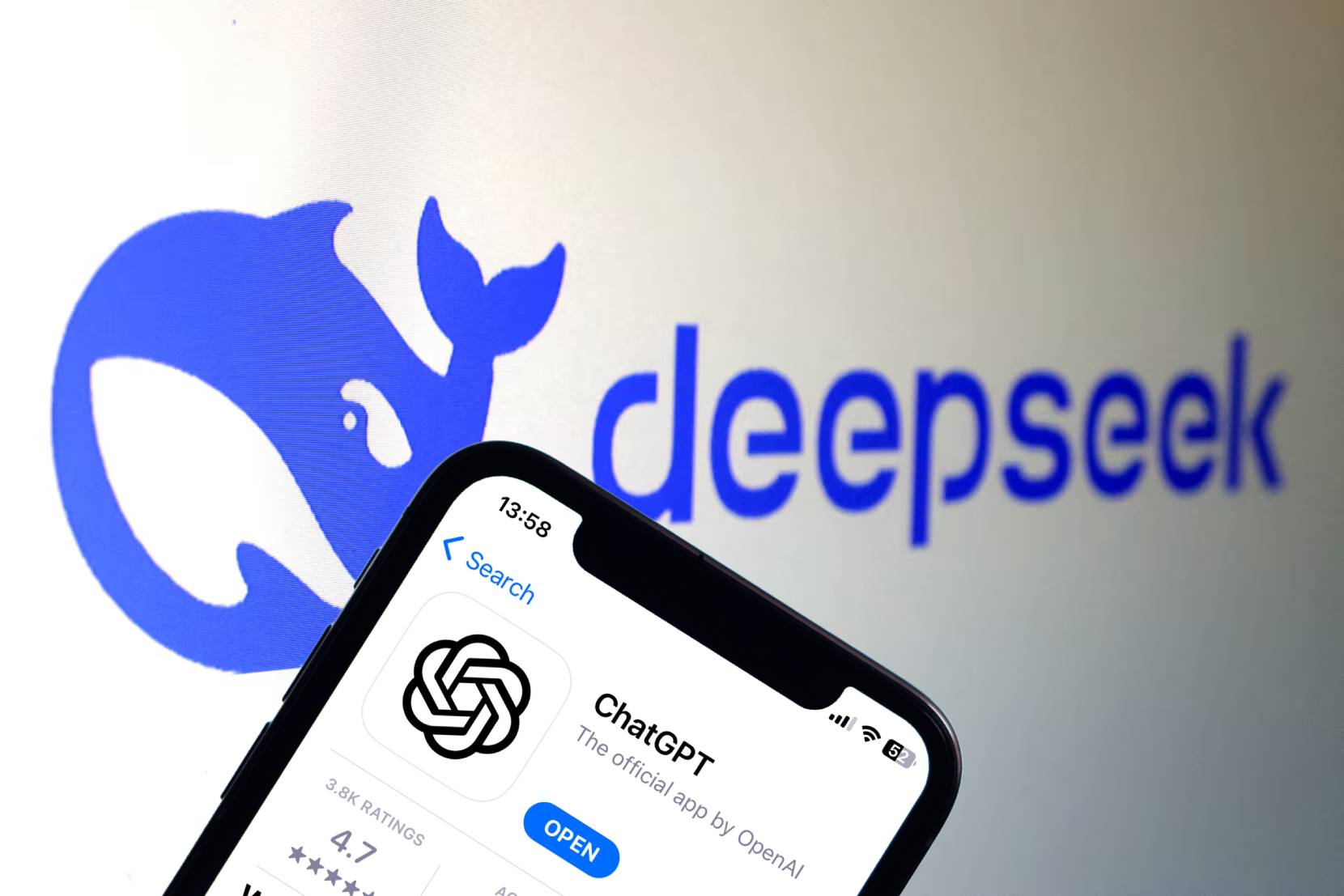 Kimi K2: El ChatGPT Chino que Redefine la Búsqueda y Análisis de Información con IA