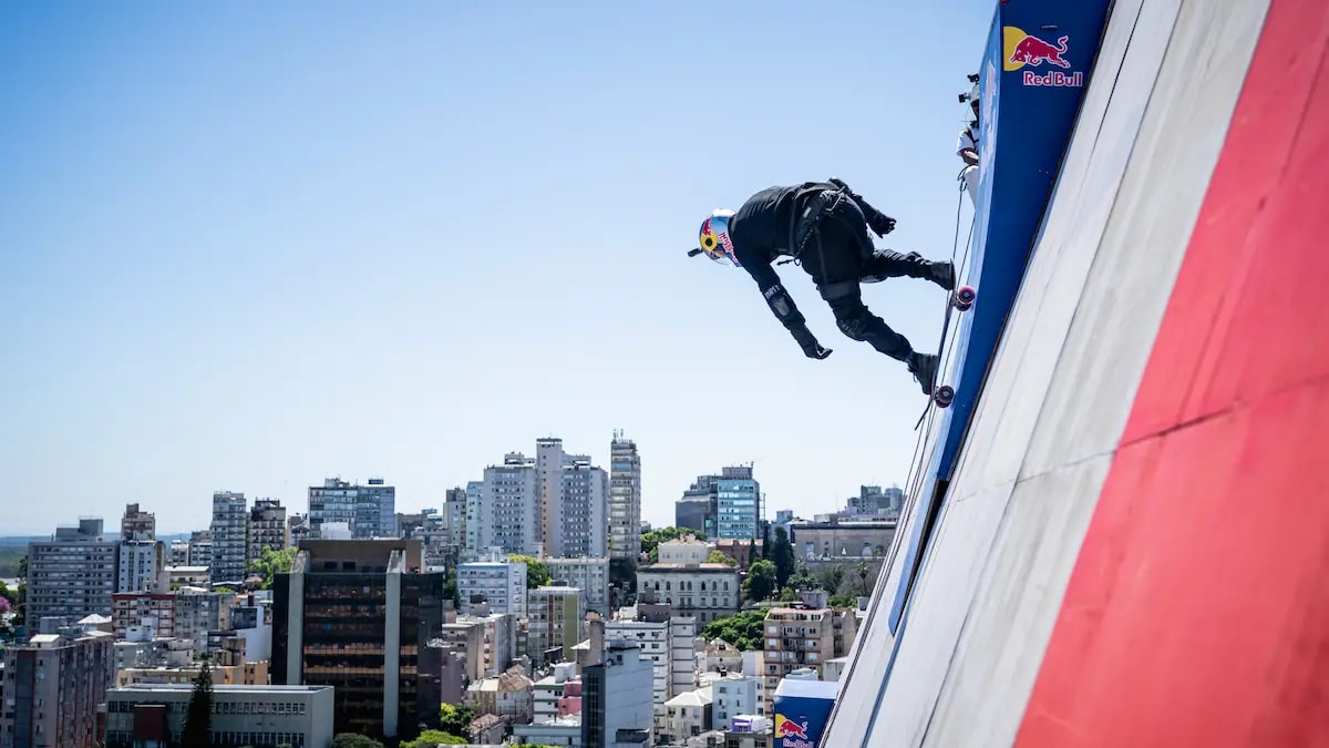 Sandro Dias y Red Bull: Récord Guinness en la Rampa de Edificio Más Alta
