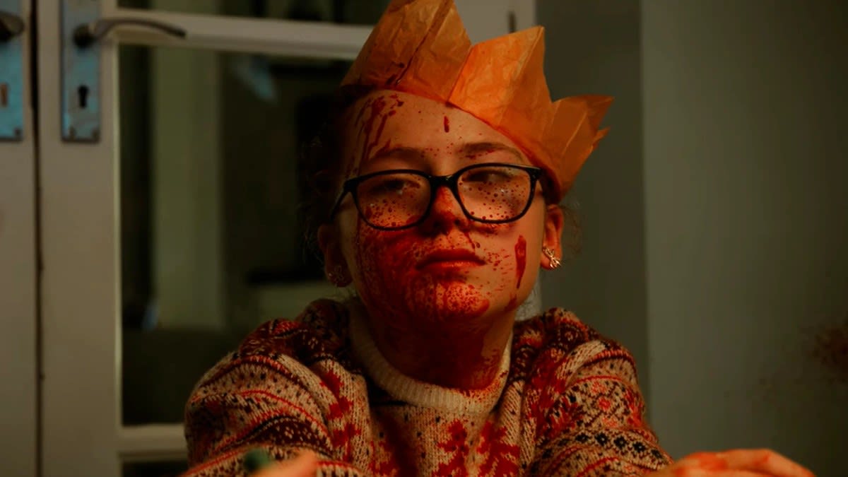 PETA Genera Polémica con Sangriento Anuncio Navideño sobre Crueldad Animal