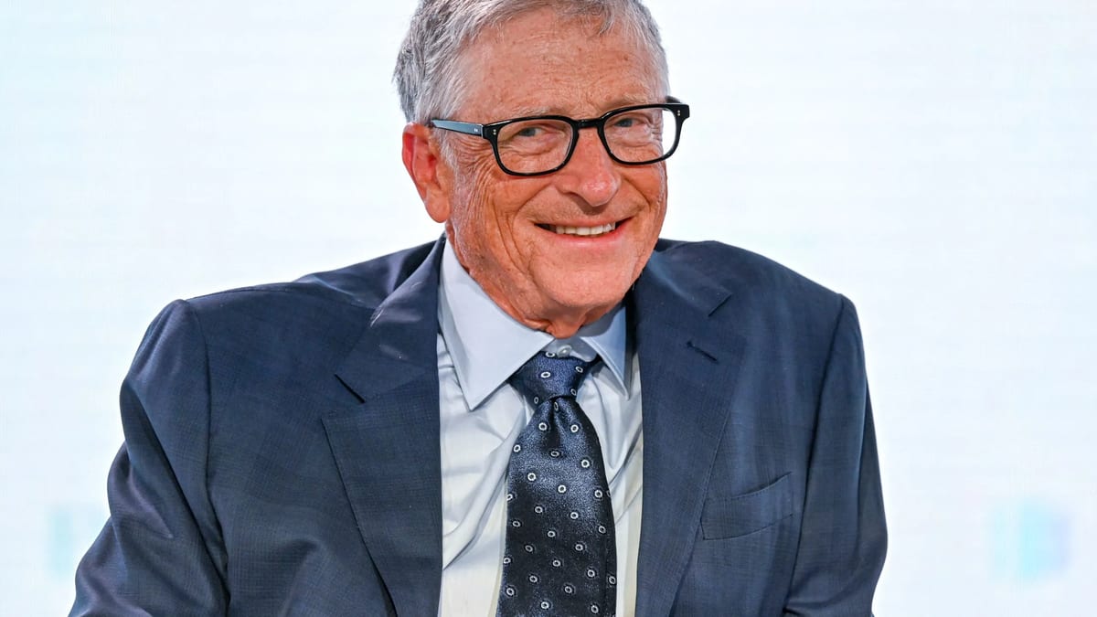Bill Gates y la IA: los 3 sectores que seguirán necesitando criterio humano