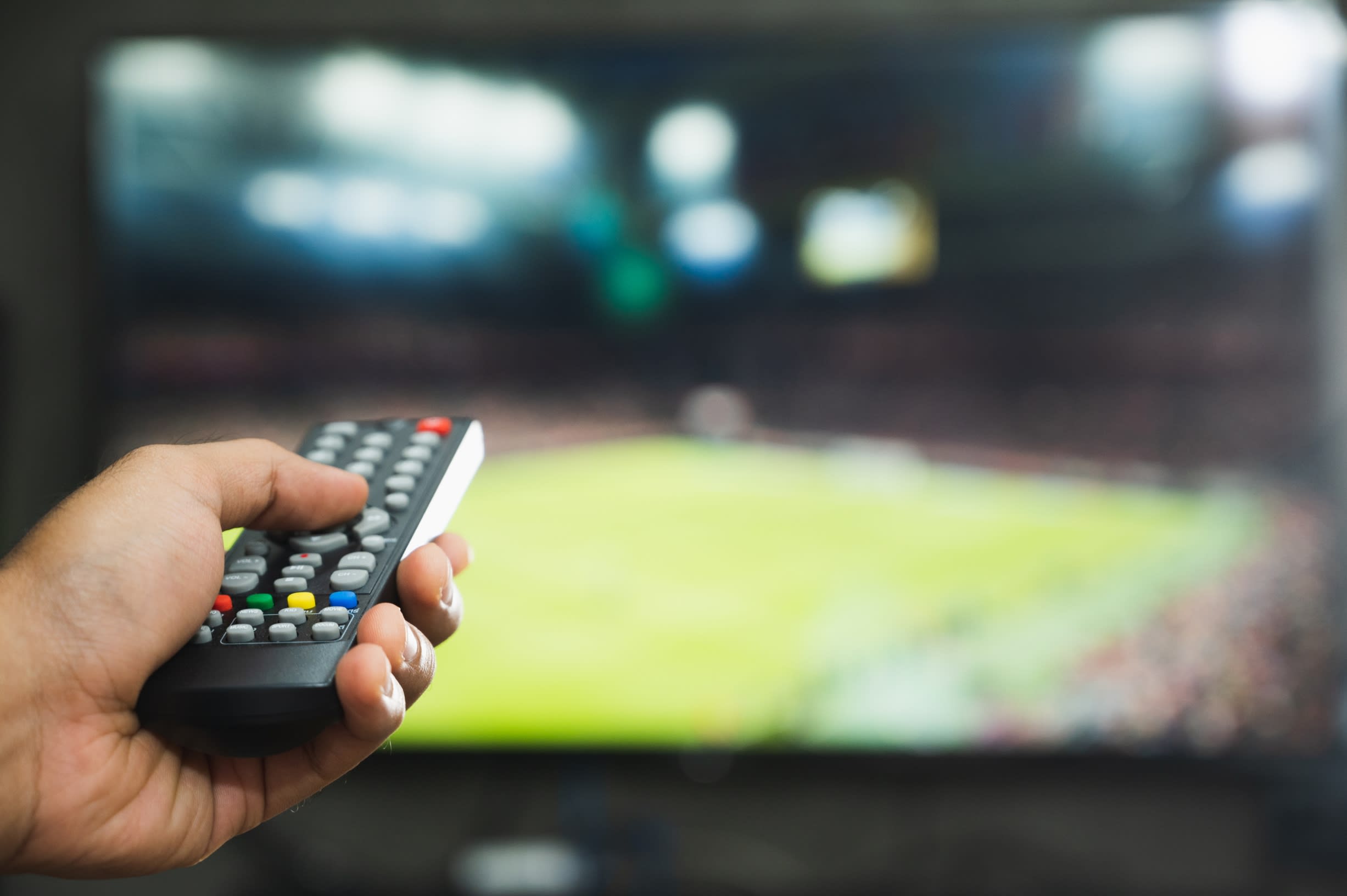 El Poder del Marketing Digital en el Consumo de Alcohol: Estudio ECU
